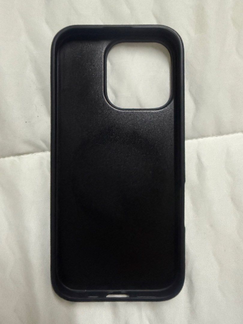 Iphone 16 Pro Faux Crocodile Leather Case (Category: Cases & Sleeves) located in Paranaque City. Submitted by esprit23 (Listing ID 1460797277, Image 3). Description: Was bought in Italy Never been used RFS: Extra .