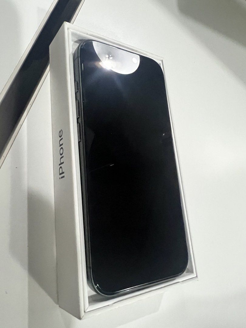 iPhone 17 for sale (Category: iPhone 17 Series) located in Taguig. Submitted by acestaniel (Listing ID 1460913402, Image 3). Description: iPhone 17 (Lightly Used) – Excellent Condition Selling a lightly used iPhone 17 in great working condition. Originally purchased in April 2026 under a Globe plan (now cancelled). Key Details: Battery Health: 99% Cycle Count: 131 Condition: Fully functional, well-maintained, with a privacy screen protector attac
