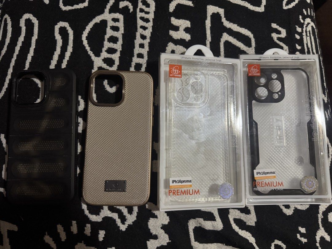 iPhone Case (Category: Announcements) located in Manila. Submitted by jemerrysudlon16 (Listing ID 1460874559, Image 1). Description: 300 only for 4 pcs used but not Abused No stain like new condition .