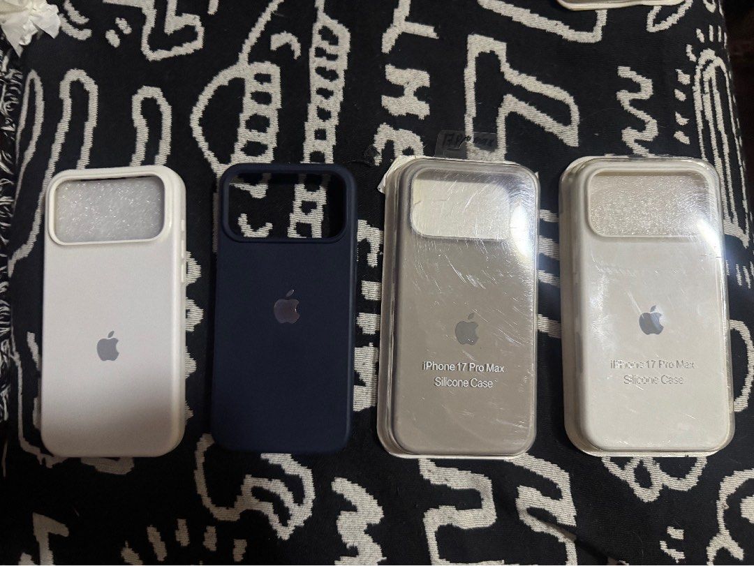 iPhone Case (Category: Announcements) located in Manila. Submitted by jemerrysudlon16 (Listing ID 1460874559, Image 2). Description: 300 only for 4 pcs used but not Abused No stain like new condition .