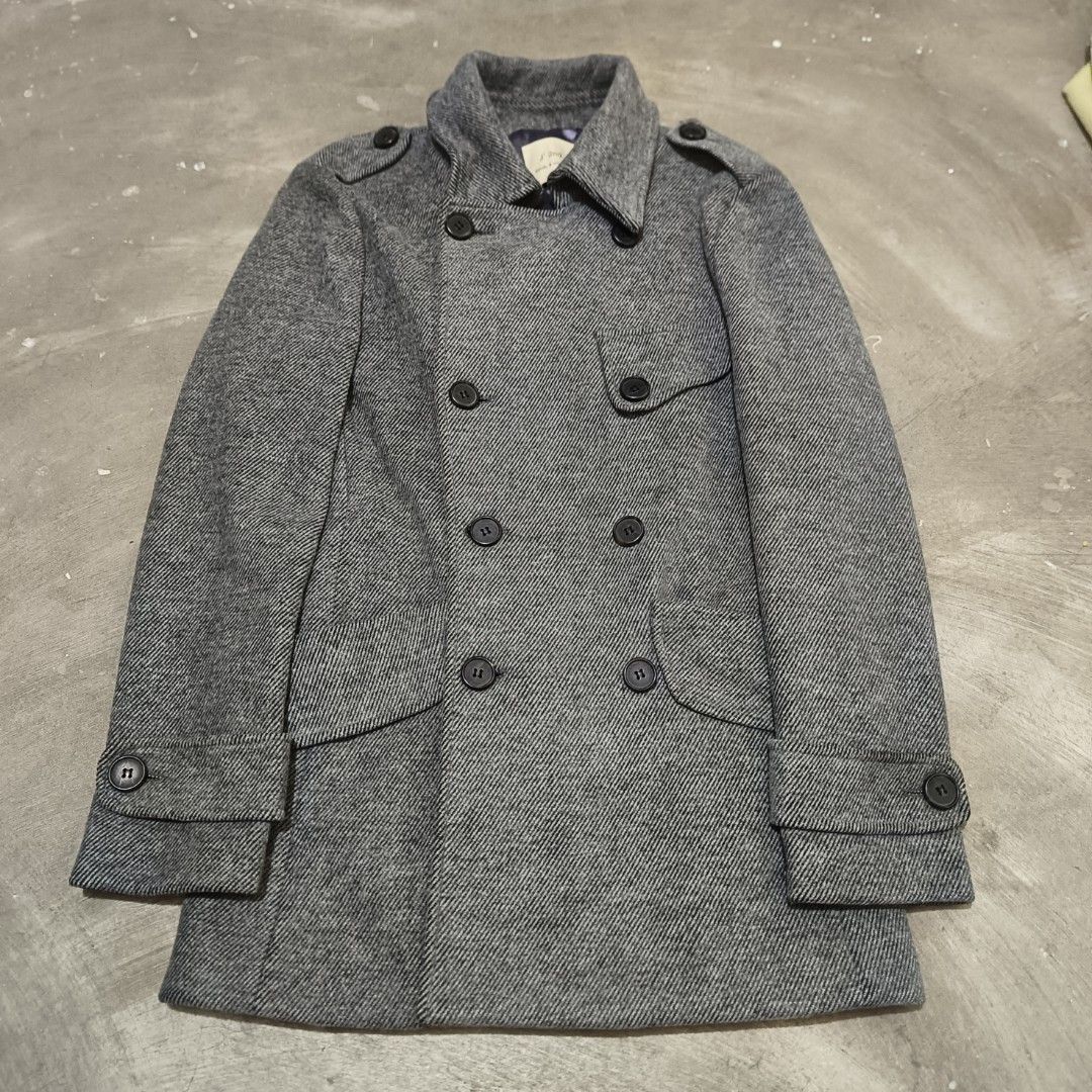 J' 2nd dandy and creative Jacket (Category: Coats, Jackets and Outerwear) located in Abucay. Submitted by gibz.co (Listing ID 1460766597, Image 2). Description: • All items are ON HAND and ready to be shipped/picked up. • Items are preloved/ukay, so please expect minimal signs of usage unless stated otherwise. • No major issues — good condition unless otherwise indicated in the listing. • Actual color may slightly vary due to lighting and screen 