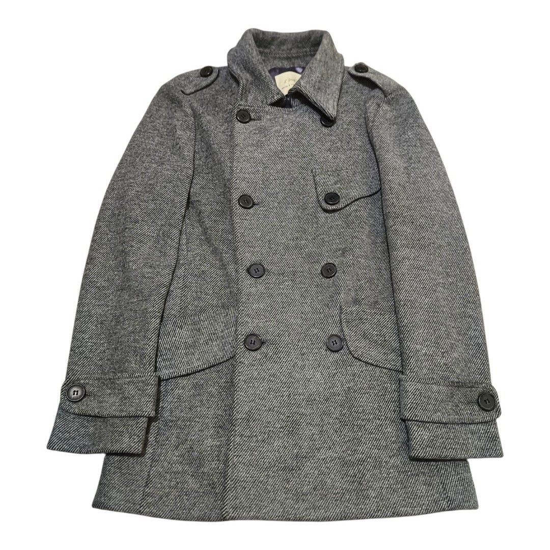 J' 2nd dandy and creative Jacket (Category: Coats, Jackets and Outerwear) located in Abucay. Submitted by gibz.co (Listing ID 1460766597, Image 1). Description: • All items are ON HAND and ready to be shipped/picked up. • Items are preloved/ukay, so please expect minimal signs of usage unless stated otherwise. • No major issues — good condition unless otherwise indicated in the listing. • Actual color may slightly vary due to lighting and screen 