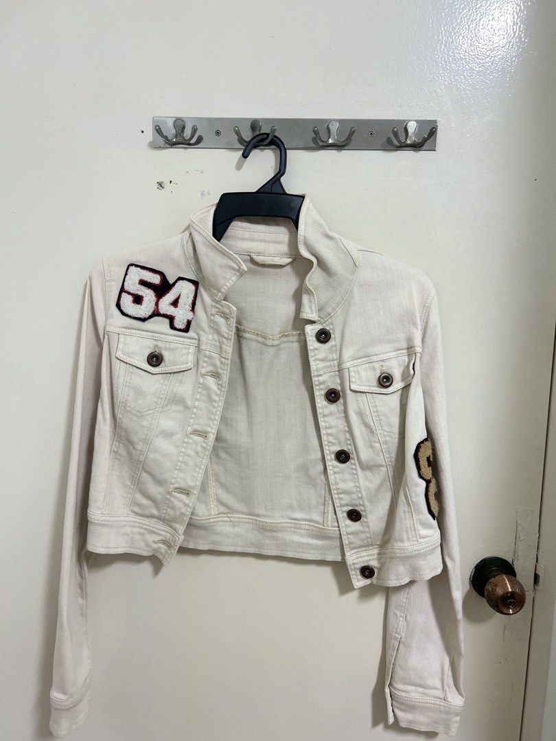 Jackets (Category: Coats, Jackets and Outerwear) located in Singapore. Submitted by pre-loved_clothes (Listing ID 1460883039, Image 3). Description: Each for $12 (can negotiate).