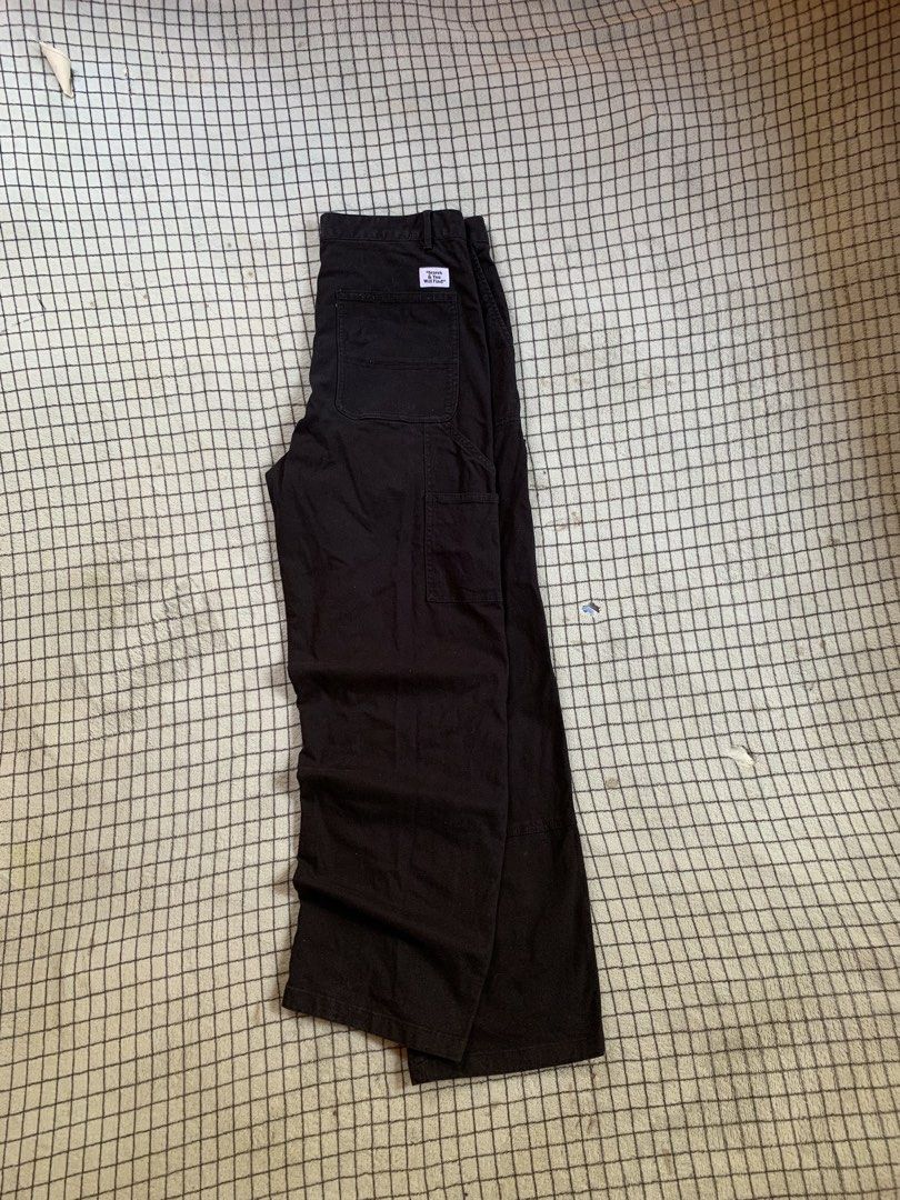 (JACK&JONES) DKNEE CARPENTER PANTS (Category: Jeans) located in Sapian. Submitted by luxethrift_ (Listing ID 1460841506, Image 1). Description: DIMES📐 WAIST:32” LENGTH:42” THIGH:13” HEM:9.” -EXELLENT CONDITION -SOLID FITTINGS -9.5/10 COLOR RATE -GOOD FOR PSG -MIGHT KEEP IF NOT SOLD ISSUE: NONE .