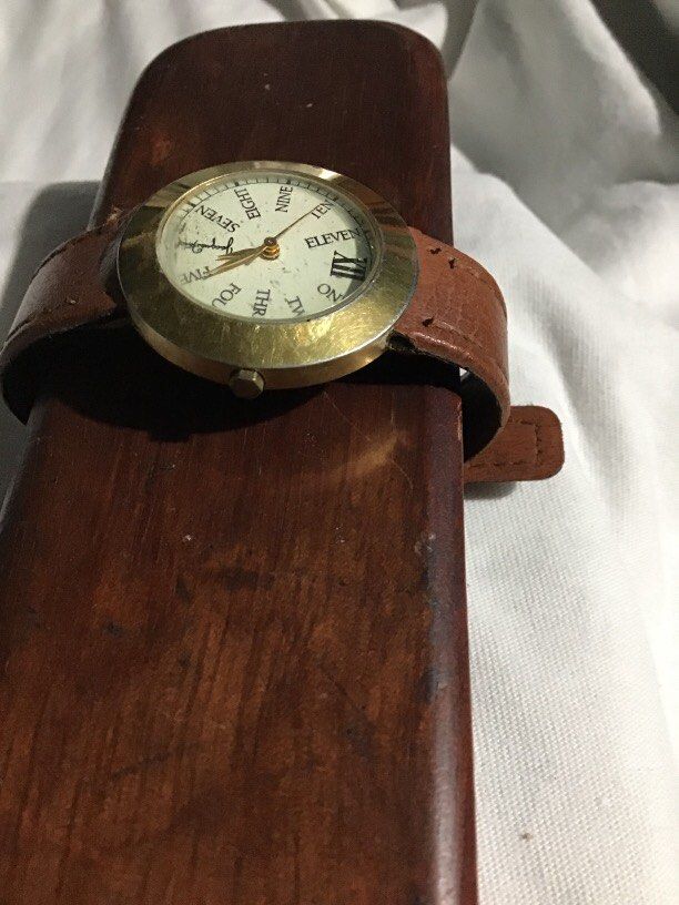 JACQUES FAREL Quartz authentic (Category: Luxury Watches) located in Baguio. Submitted by agozun61 (Listing ID 1460915026, Image 3). Description: Quartz authentic gold plated good condition..