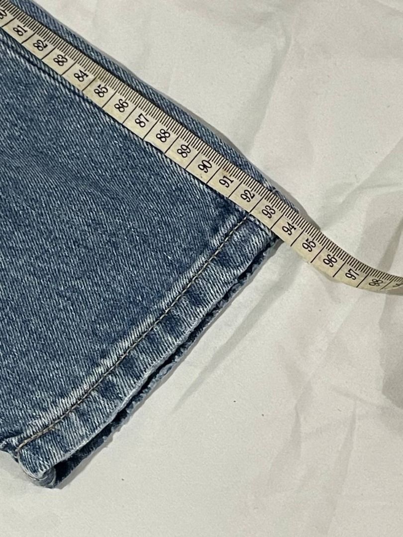 [JAPAN BOUGHT] Blue Denim Jeans (Category: Jeans) located in Caloocan City. Submitted by keenpenguin_1d6e5f (Listing ID 1460757103, Image 3). Description: JAPAN BOUGHT BLUE DENIM JEANS - Classic blue denim jeans - High-waisted style - Straight leg fit - Perfect for everyday wear - Measurements available in photos LOCATION: BACOOR DELIVERY: SHOULDERED BY BUYER.