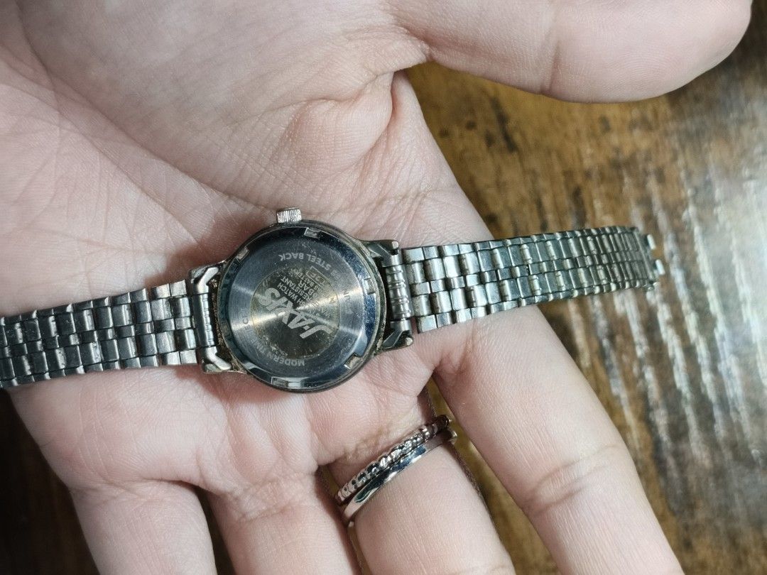 J-Axis Script (Category: Men's Watches) located in Manila. Submitted by altlazo23 (Listing ID 1460906727, Image 2). Description: - J-Axis Quartz Watch - Stainless Steel Band (Adjustable) - Classic White Dial with Clear Markers - Simple, Elegant Design - Fully Functional and Working Well.