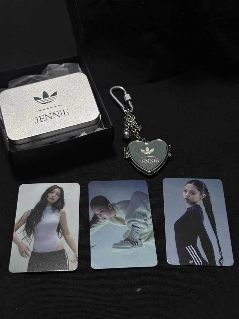 Jennie Adidas Mirror Kit (Category: Activewear) located in Taguig. Submitted by love.marklee (Listing ID 1460766406, Image 1). Description: .