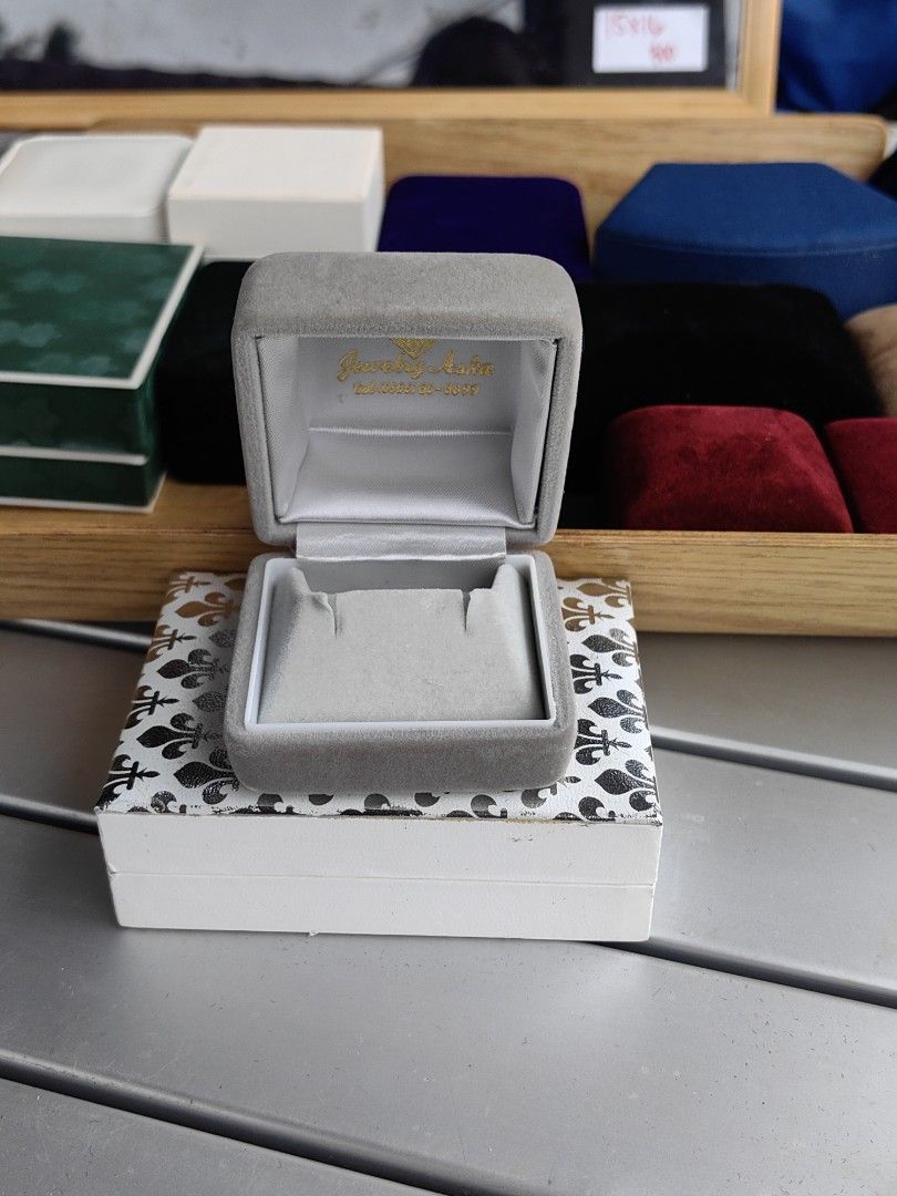 Jewelry box (Category: Accessory Holder, Box & Organizers) located in Calamba. Submitted by princesspauliney. (Listing ID 1460774200, Image 3). Description: Jewelry box Japan items. 80 each Mine now pay now First to pay basis.