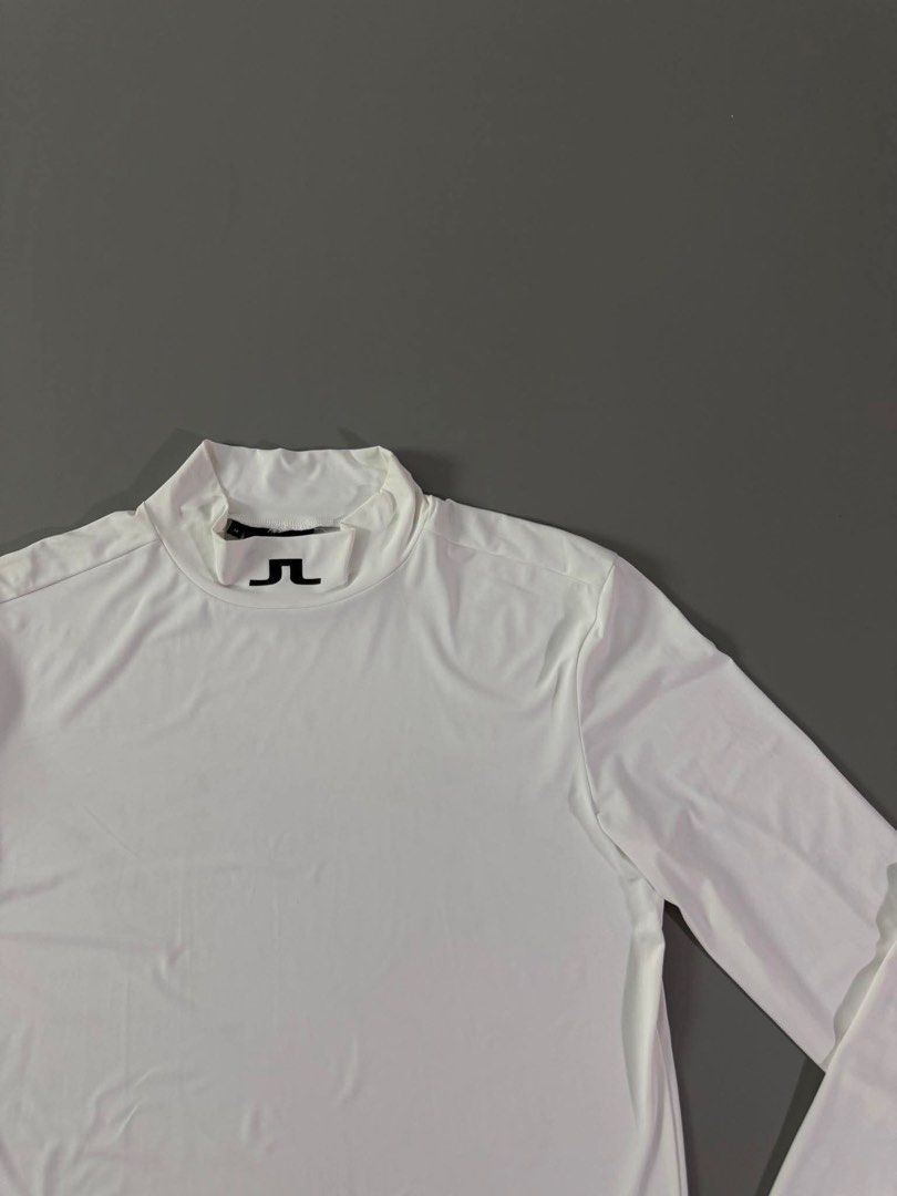 JLINDEBERG (Category: Activewear) located in Guagua. Submitted by sweetboyy (Listing ID 1460919401, Image 3). Description: JLINDEBERG EXCELLENT CONDITION / NO ISSUE SIZE MEDIUM ON TAG / DIMES L26 W19.