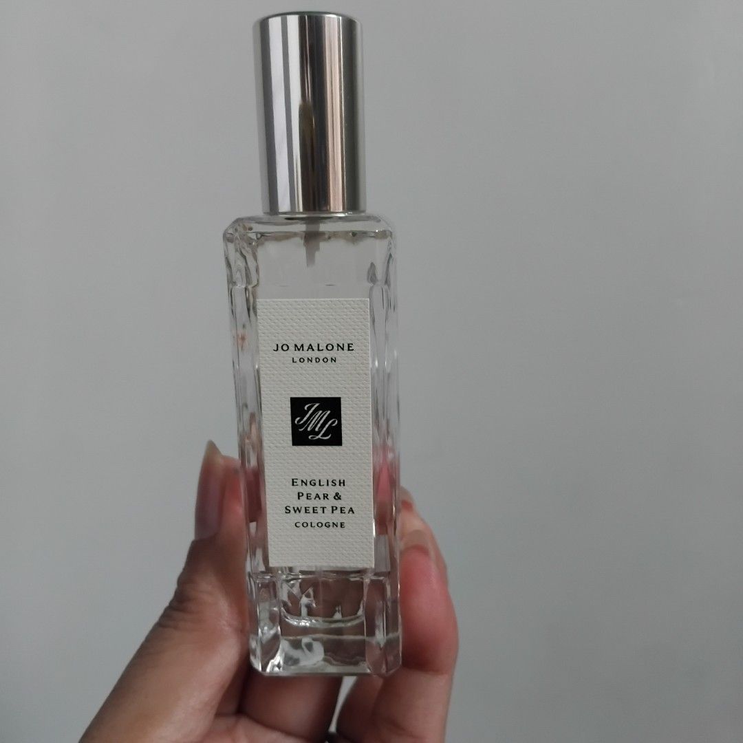 Jo Malone Colonge 💯 Authentic (Category: Fragrance & Deodorants) located in Marilao. Submitted by MusicAndThings (Listing ID 1460756584, Image 3). Description: English Pear & Sweet Pea Limited Edition Bottle 30ml 💯 Authentic *also available, Lime Basil & Mandarin 30ml regular bottle..