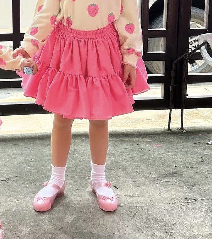 Juju Creation Tutu Skirt (Category: Babies & Kids Fashion) located in Daraga. Submitted by iamsupershein (Listing ID 1460889502, Image 2). Description: Juju Creation Tutu Skirt Size fit to 4-6 years old Garterized waist First Owner Used twice only.