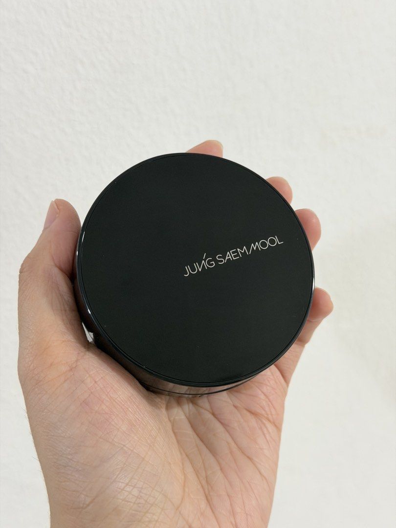 JUNG SAEM MOOL Cushion Foundation Compact (Category: Makeup) located in Paranaque City. Submitted by khamsay (Listing ID 1460802252, Image 1). Description: - JUNG SAEM MOOL cushion foundation compact - Sleek black case with built-in mirror - Includes original puff - Cushion is pre-filled with product - Ideal for quick touch-ups and easy portability Like new. Swatched once only. Rfs: not my shade match.