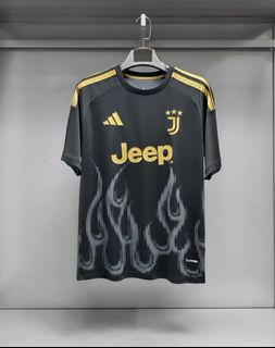 (Category: ) located in . Submitted by calcio_sport_jersey (Listing ID 1460900147, Image 1). Description: .