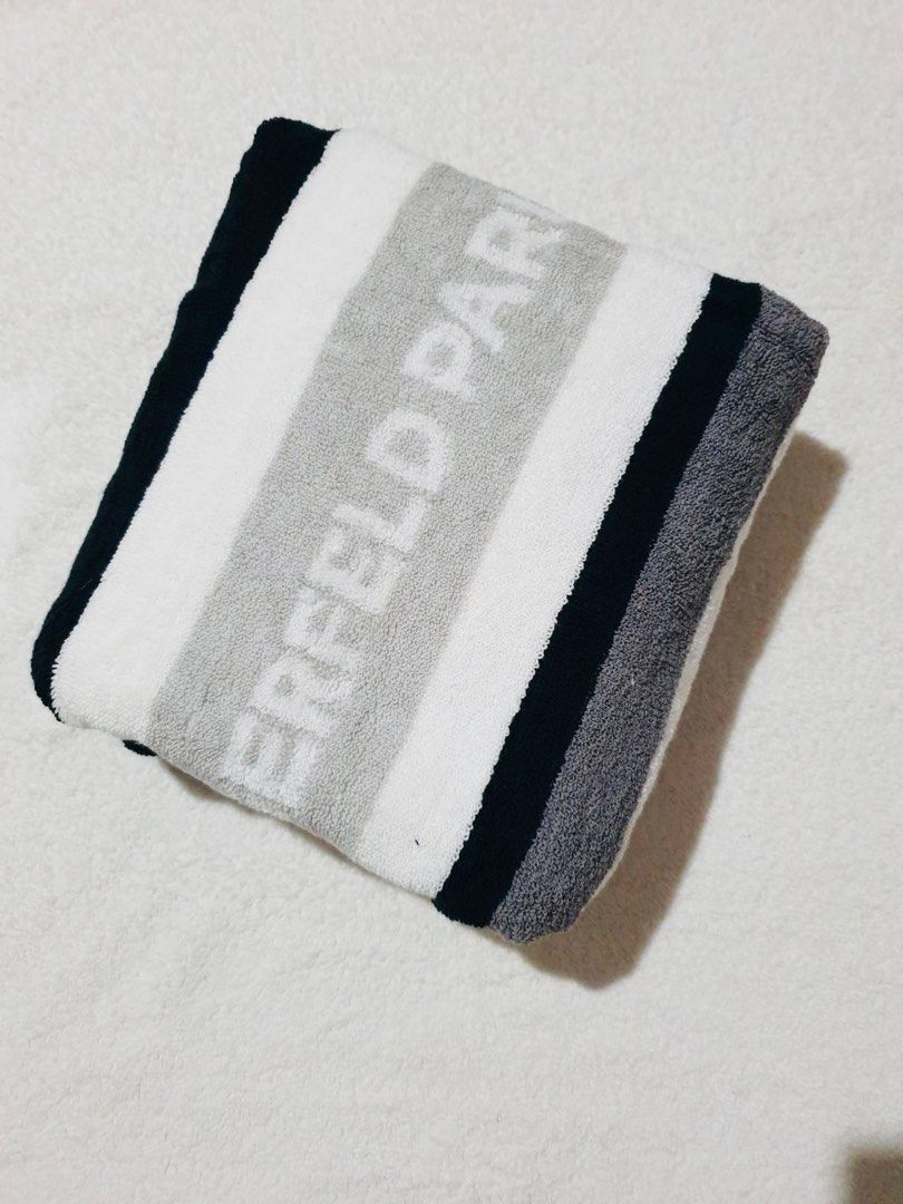 Karl Lagerfeld Bath Towel (Category: Bedding & Towels) located in Las Pinas. Submitted by epitome.mnl (Listing ID 1460719094, Image 2). Description: 💎Brand New with tag 💎Karl Lagerfeld 💎Size One 💎SRP 70USD 💎All items 100% original 📌MOP GCASH or BDO 📌SF Shouldered by the buyer 📌Lalamove/Grab (via sched) 📌Flash / Gogo Express Provincial 80-240 📌Meetups: Las Pinas/Alabang/Laguna via schedule.