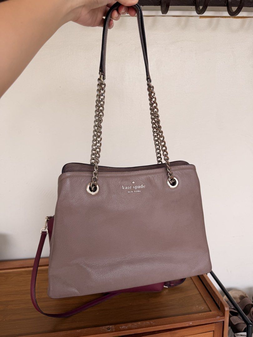 Kate Spade Jordyn Large Chain (Category: Luxury Bags & Wallets) located in Quezon City. Submitted by johndenison.serrano (Listing ID 1460811929, Image 1). Description: Preloved Kate Spade Jordyn Large Chain Dimension: 11.4”H x 16”W x 6.2”D .