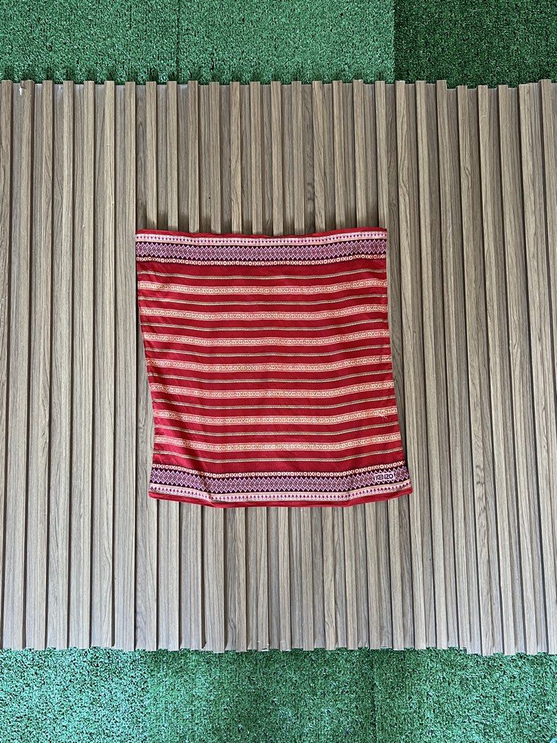 KENZO - GEOMETRIC DESIGN HANDKERCHIEF (Category: Scarves) located in Bacolod City. Submitted by timelessbyjosh (Listing ID 1460835168, Image 2). Description: BEST FOR CASUAL OUTFITS SIZE : ACTUAL COLOR : MULTI COLOR COLOR RATE : 10 OUT OF 10 CONDITION : NEAR NEW MATERIAL : MADE IN : FLAWS : NONE DIMENSIONS LENGTH - WIDTH - MEASUREMENT TAKEN WHILE LAYING FLAT..