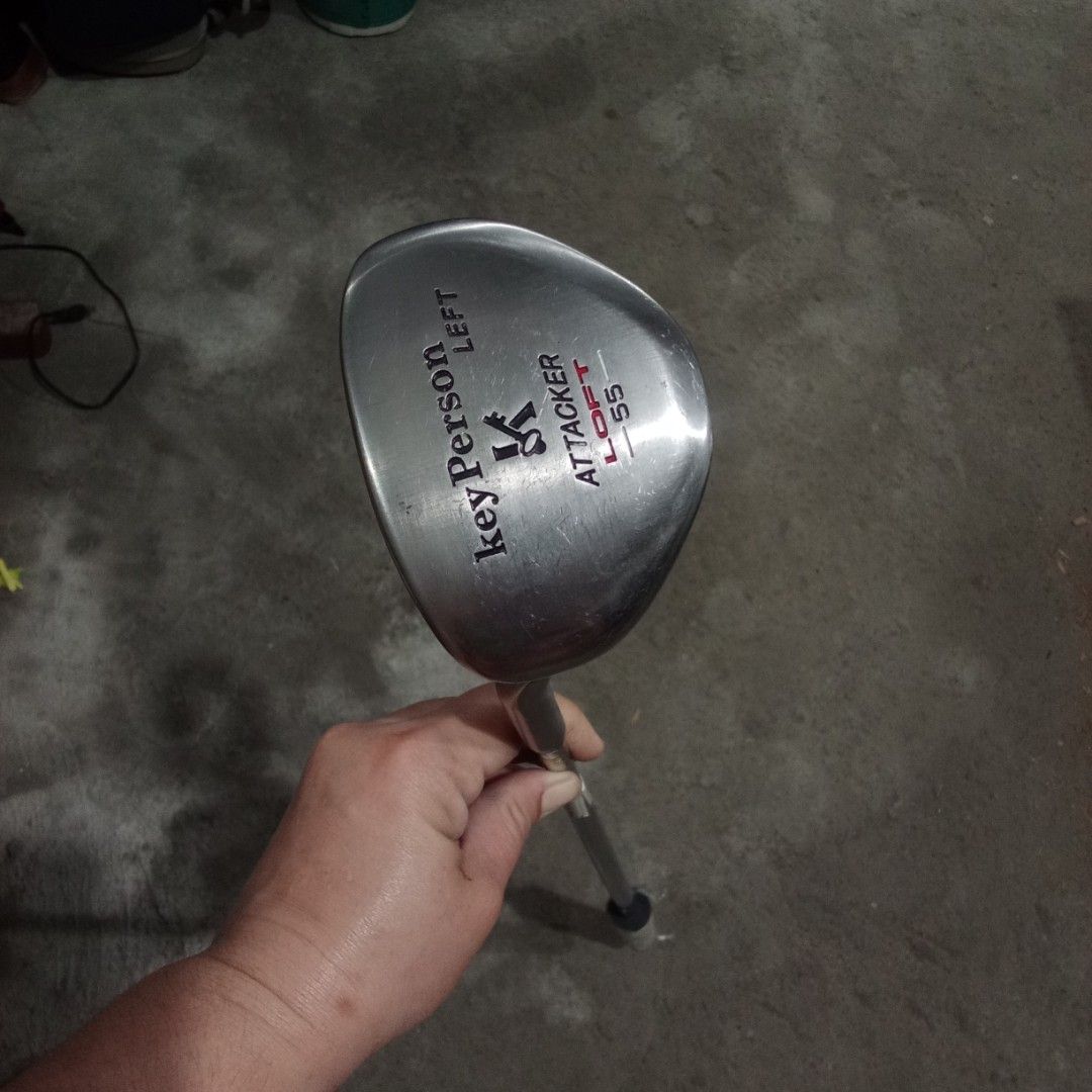 Key Person Attacker 55-degree golf chipper. (Category: Golf) located in San Pedro. Submitted by trisheljas_japansurplus (Listing ID 1460855139, Image 1). Description: 📍FOR SALE📍 Brand: key Person Model: ATTACKER Loft: 55 degrees Design: Mallet-style head with a wide sole, built to help with short-game approach shots Location 📍 Filinvest homesite barangay bagong silang san pedro laguna 📍.