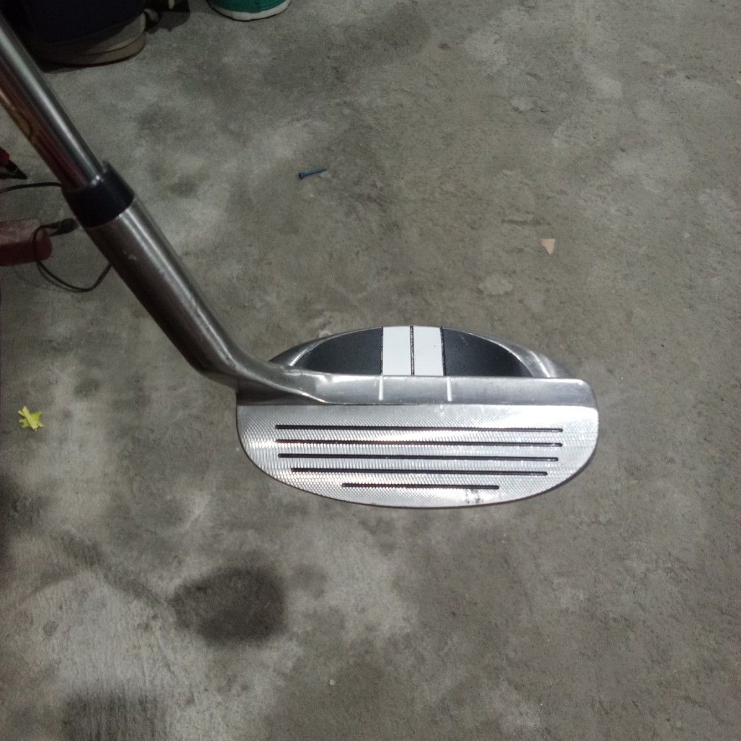 Key Person Attacker 55-degree golf chipper. (Category: Golf) located in San Pedro. Submitted by trisheljas_japansurplus (Listing ID 1460855139, Image 2). Description: 📍FOR SALE📍 Brand: key Person Model: ATTACKER Loft: 55 degrees Design: Mallet-style head with a wide sole, built to help with short-game approach shots Location 📍 Filinvest homesite barangay bagong silang san pedro laguna 📍.