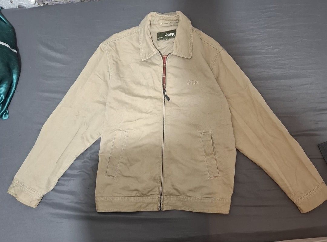 Khaki Jeep Zip Up (Category: Coats, Jackets and Outerwear) located in Bacoor. Submitted by manilasena (Listing ID 1460899734, Image 1). Description: khaki Jeep worker zip up jackets Size M on tag.