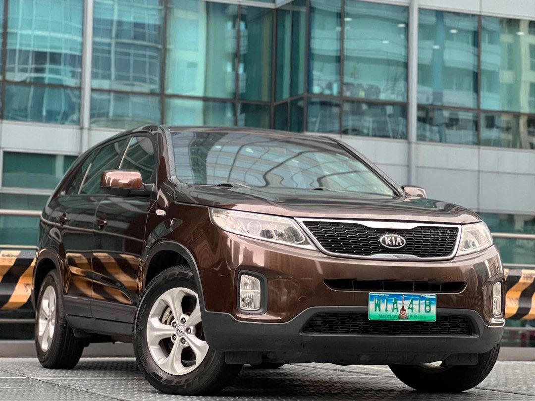 Kia Sorento LX‼️🔥 Auto (Category: Used Cars) located in Makati City. Submitted by maby_latido05 (Listing ID 1460824535, Image 3). Description: New unit 2013 Kia Sorento LX Diesel Automatic Promo: 159K ALL IN DP‼️🔥 Php 388,000 only! Cash, financing & trade-in Cashout: 159K all in dp 3yrs - 10,795 2yrs - 14,941 *Subject for approval* First owned 63k kms only Well maintained Keyless entry Steering audio controls CRDI engine 5 seaters Fog lights Al