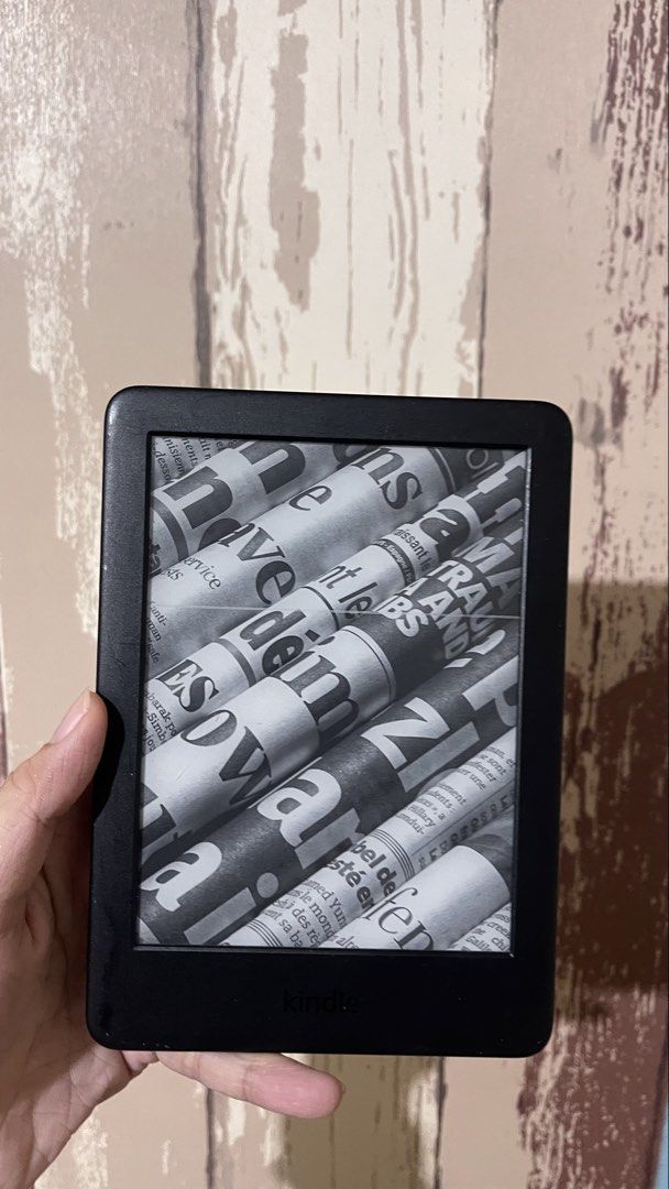 Kindle Basic 10th generation (Category: E-Readers) located in Manila. Submitted by warmriver_80a3be (Listing ID 1460852012, Image 1). Description: Kindle Basic 10th Generation 8gb No ads Issues: with 2 line dead pixels, and scratches RFS: upgrade negotiable.