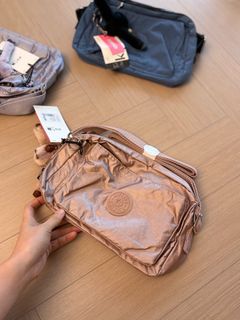 （分類：）位於 。 由 ahcomebuy_shop 提交（商品編號 1460865167，圖片 1）。簡介： 。