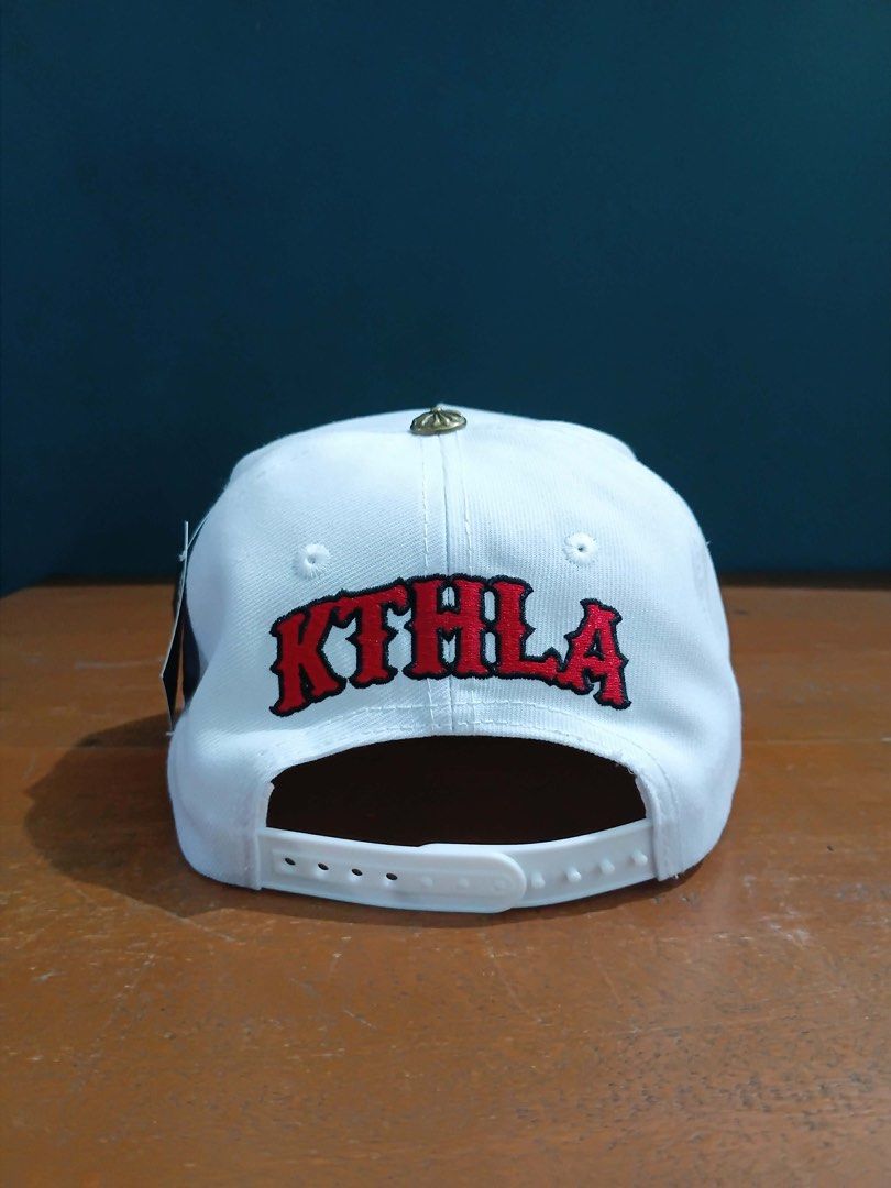 KTHLA 2 Tone Indians Snapback (Category: Caps & Hats) located in Baguio. Submitted by crlljms_selection (Listing ID 1460810161, Image 2). Description: Condition: Brand New / Unused Style: Snapback / Flat Brim / Adjustable Size: One Size Fits Most (Adjustable Strapback/ Snapback).