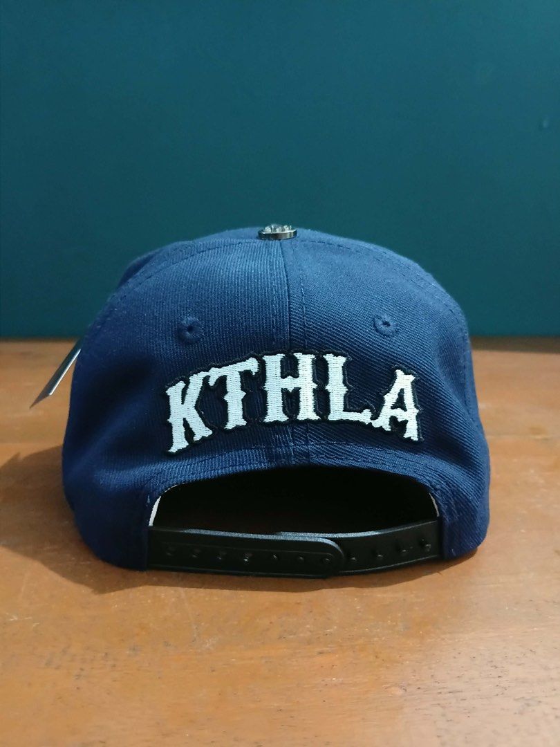 KTHLA NY Bambino Flame Snapback (Category: Caps & Hats) located in Baguio. Submitted by crlljms_selection (Listing ID 1460809521, Image 2). Description: Condition: Brand New / Unused Style: Snapback / Fitted / Adjustable Size: One Size Fits Most.