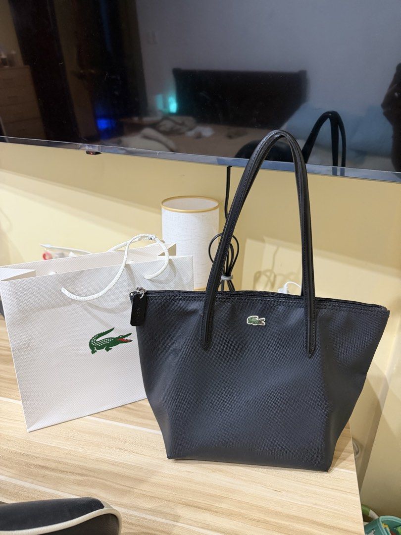 Lacoste Tote Bag (Category: Shoulder Bags) located in Las Pinas. Submitted by mitch_24 (Listing ID 1460732801, Image 1). Description: .