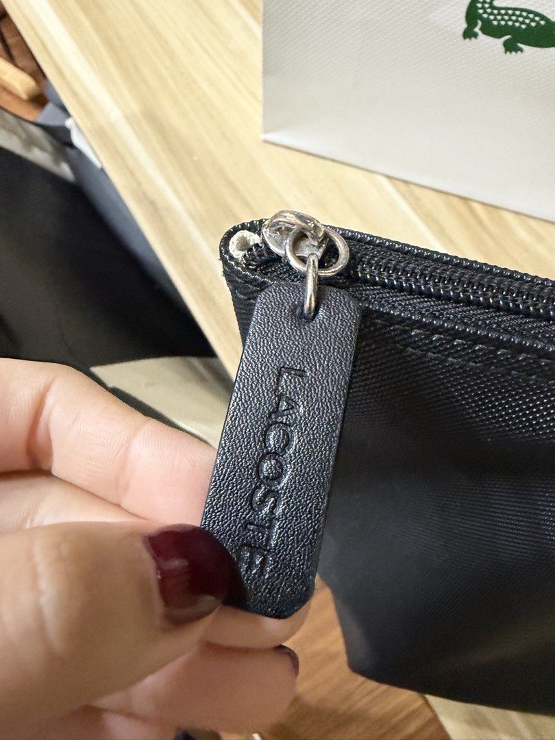 Lacoste Tote Bag (Category: Shoulder Bags) located in Las Pinas. Submitted by mitch_24 (Listing ID 1460732801, Image 3). Description: .