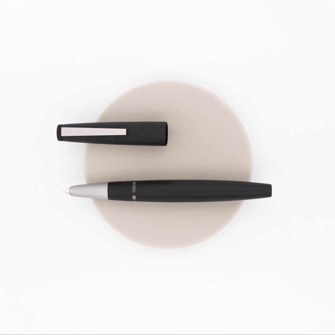 Lamy 2000 Fountain Pen (Category: Stationery & School Supplies) located in Pasig City. Submitted by fountainpenmd (Listing ID 1460808332, Image 3). Description: Be one of the owners of this limited edition masterpiece. Price may vary depending on exact price at the time of order and procurement. Interested? Message us. Italian pens • Leonardo Officina • Rare & limited editions 🇮🇹🇵🇭 Looking for a specific pen? We may be able to find it for you
