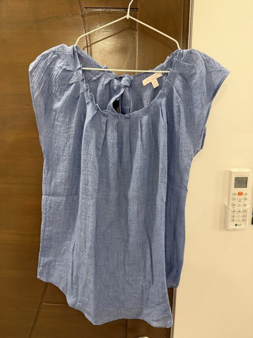 Lauren conrad casual blouse (Category: Others Tops) located in Las Pinas. Submitted by felicianoh40332 (Listing ID 1460822311, Image 1). Description: .