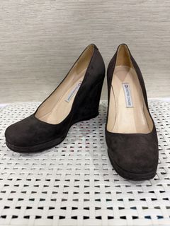 (Category: ) located in . Submitted by nanabearcloset (Listing ID 1460838484, Image 1). Description: .