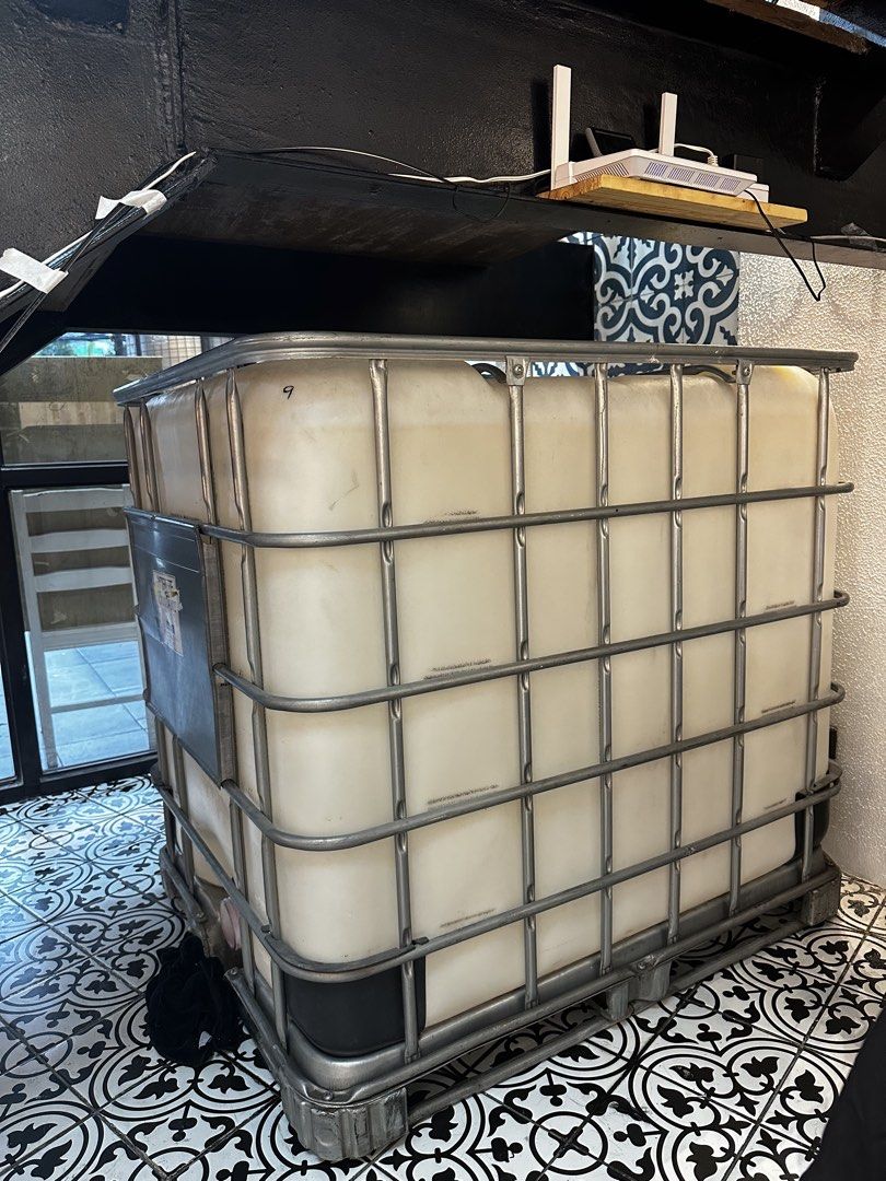 lbs WATER TANK STORAGE FUEL TANK (Category: Water Sports) located in Caloocan City. Submitted by mjedda (Listing ID 1460801075, Image 3). Description: lbc tank 1000l capacity Can be used for water storage Fuel/diesel storage Chemical storage And many more Pick up QC.