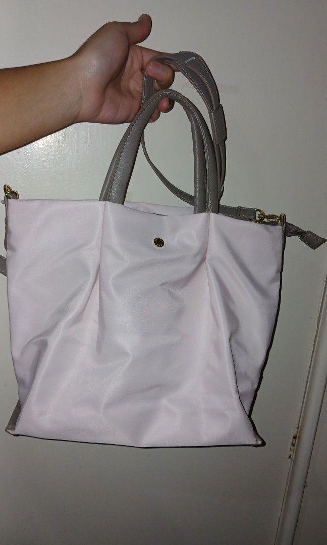 LEGATTO LARGO IN PINK (Category: Tote Bags) located in Manila. Submitted by twentyfifthbymaria (Listing ID 1460738710, Image 1). Description: ●decluttering ●bought in Japan ●hard to find shade of pink.