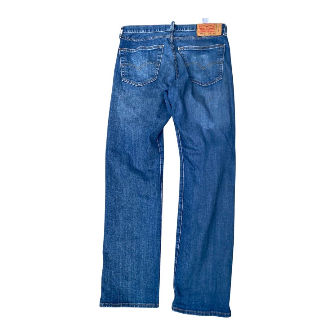 Levi’s 501 (Category: Jeans) located in Bacolod City. Submitted by unkemptrags (Listing ID 1460745812, Image 3). Description: Levi’s 501 Excellent condition W32 L33 1,499 freeship.