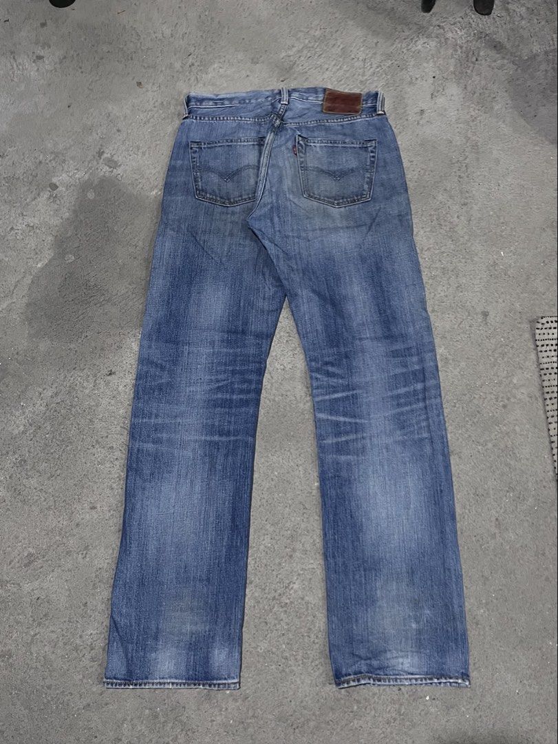 LEVIS 501 (Category: Jeans) located in Koronadal. Submitted by k3nttfinds (Listing ID 1460830286, Image 1). Description: LEVIS 501 in prestine condition, chained stitch and its negotiable.
