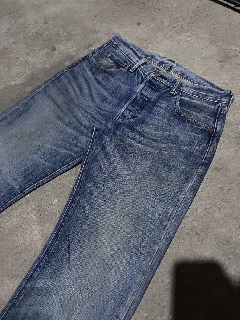 LEVIS 501 (Category: Jeans) located in Koronadal. Submitted by k3nttfinds (Listing ID 1460830286, Image 3). Description: LEVIS 501 in prestine condition, chained stitch and its negotiable.