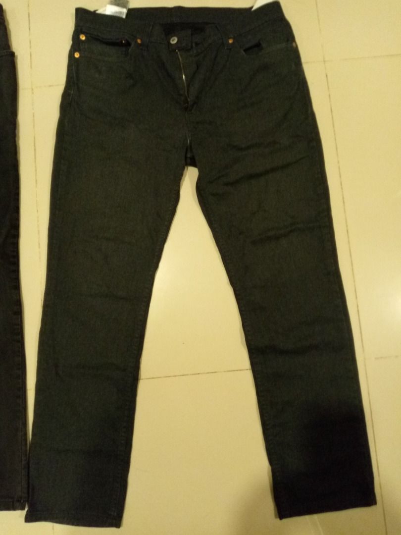 Levi's 505 Regular Fit Jeans Dark Wash (Category: Jeans) located in Manila. Submitted by jacklord6720561 (Listing ID 1460841778, Image 2). Description: Slim fit parehas size 34/40 haba di kasya sakin malaki hila ko tommy at levis po yan pm lng nego pa ang prize...