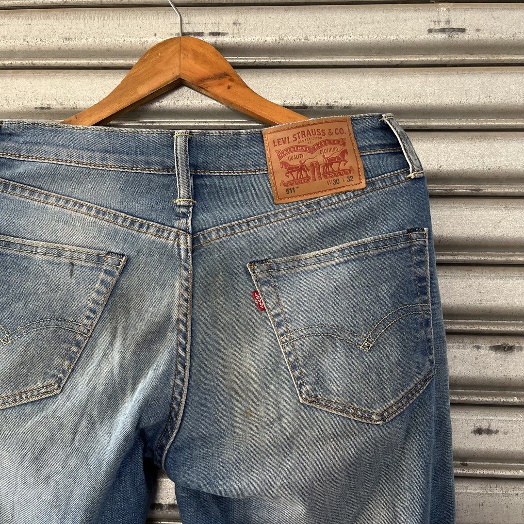 Levi's 511 Jeans W30 L32 Blue Denim (Category: Jeans) located in Sagbayan (Borja). Submitted by lunapawpaw46843 (Listing ID 1460735792, Image 2). Description: - Brand: Levi's - Model: 511 - Size: W30 L32 - Wash: Classic Blue Denim - Fit: Straight - Perfect for: Everyday wear - Condition: Good, with some light signs of wear.