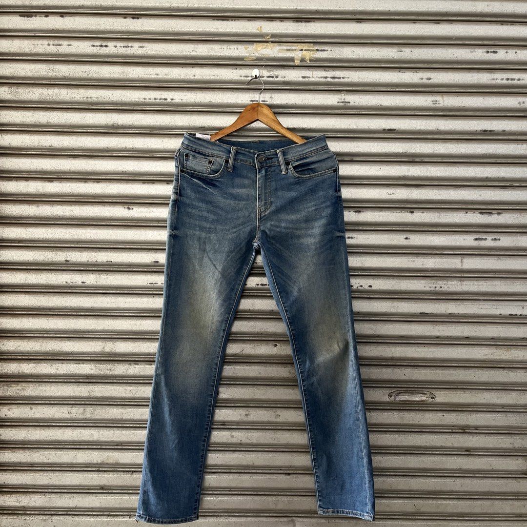 Levi's 511 Jeans W30 L32 Blue Denim (Category: Jeans) located in Sagbayan (Borja). Submitted by lunapawpaw46843 (Listing ID 1460735792, Image 1). Description: - Brand: Levi's - Model: 511 - Size: W30 L32 - Wash: Classic Blue Denim - Fit: Straight - Perfect for: Everyday wear - Condition: Good, with some light signs of wear.