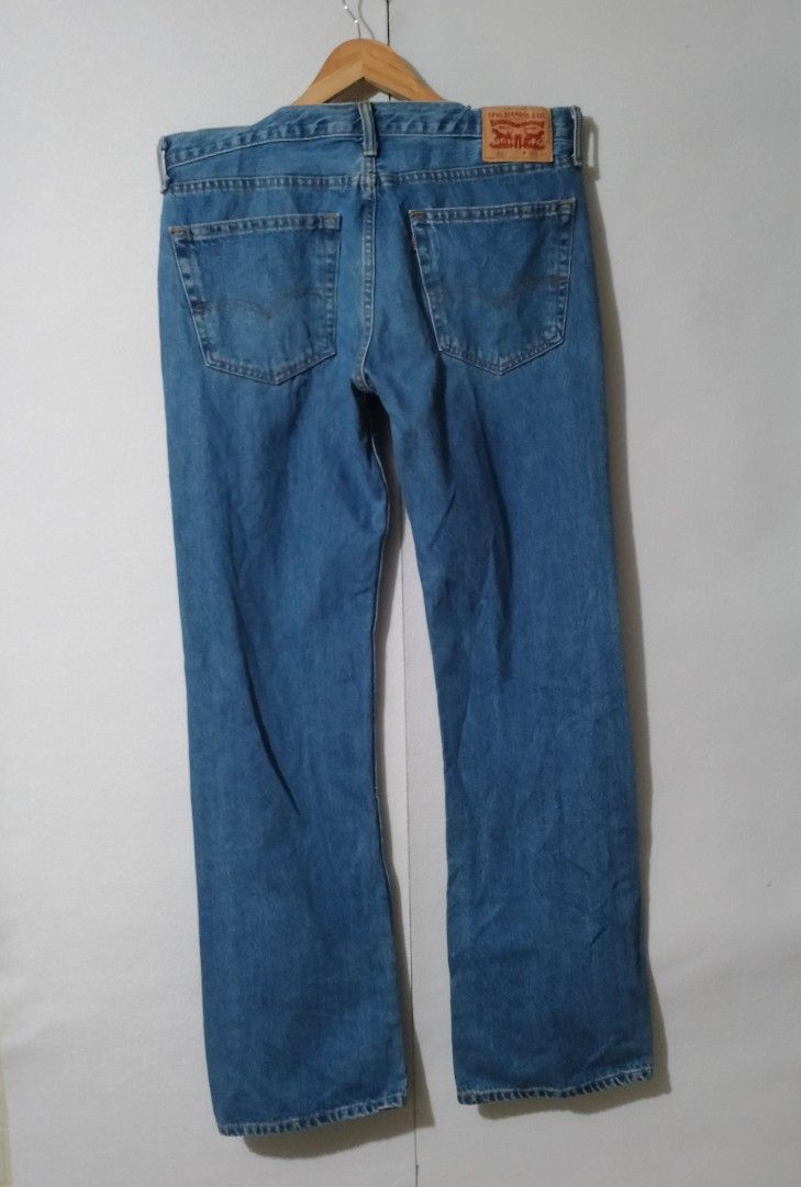 Levis 527 (Category: Jeans) located in Iligan City. Submitted by jh_pr0 (Listing ID 1460842220, Image 2). Description: Lēvîs 527 Like new Waist: 36 on tag fit til 38 on tape Length: 46 actual tape Hem: 10" No issue Mine: 1k+sf.