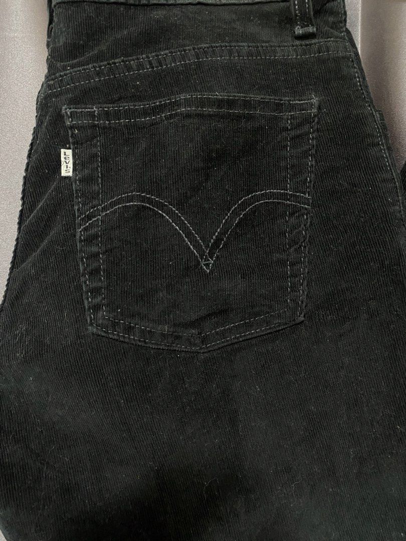 Levis 550 corduroy (Category: Jeans) located in Argao. Submitted by tripthrift0424 (Listing ID 1460715724, Image 2). Description: Dimes: 32x40 leg opening 9 Excellent Condition Color rate:9.8/10 No issue .