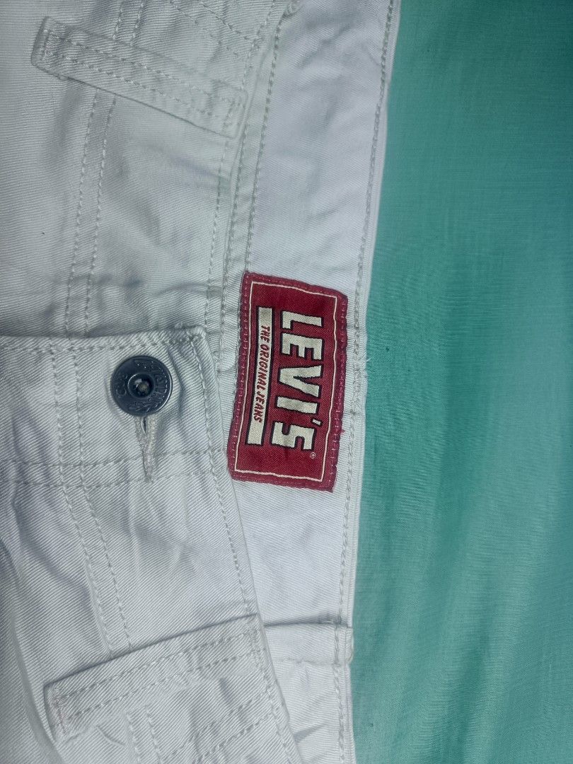 Levi's Cargo Jorts (Category: Shorts) located in Manila. Submitted by markjoseph40 (Listing ID 1460871036, Image 2). Description: size 32 Levi's Cargo Jorts Marikina Loc Can do shipping via lalamove and jnt.