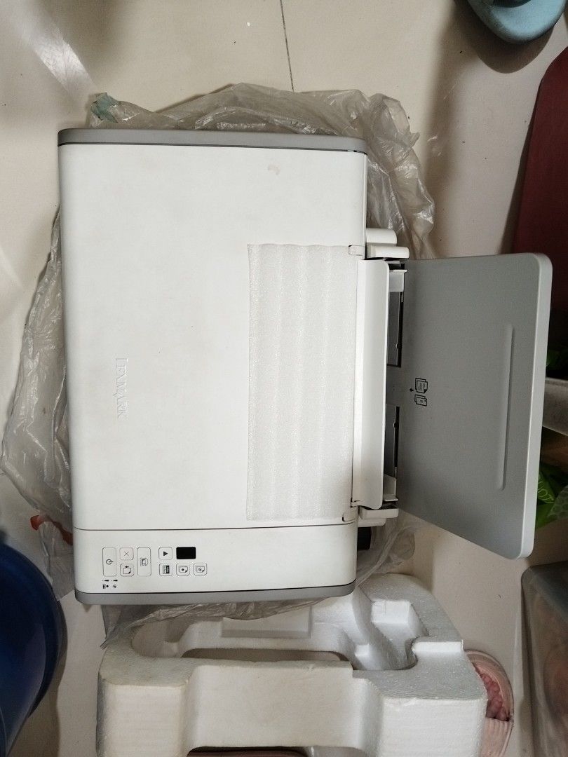 Lexmark Printer and Scanner with NO Ink Cartridge (Category: Printers, Scanners & Copiers) located in Manila. Submitted by evie2202026 (Listing ID 1460572412, Image 3). Description: bought from USA. Not sure if it goes with 220.