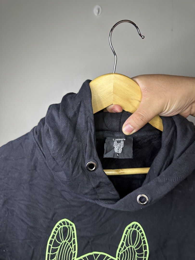 LIFEWORK (Category: Coats, Jackets and Outerwear) located in Molave. Submitted by thriftmate13 (Listing ID 1460719724, Image 3). Description: .