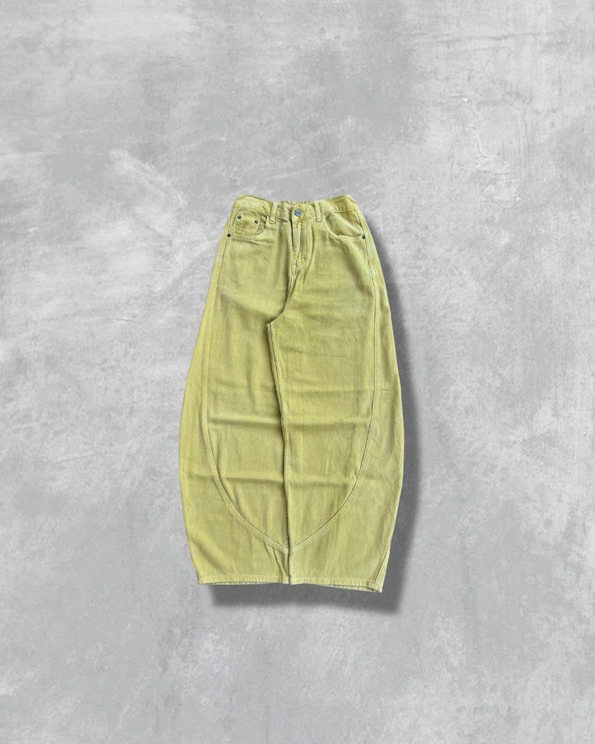LIGHT YELLOW BARREL PANTS (Category: Jeans) located in Batangas. Submitted by engr_thrift (Listing ID 1460855464, Image 1). Description: 📐Dimension ( Inches ) Width: 30-34 Length: 40 Hem: 10 Color rate: 9.5/10 Issue : washable stain.
