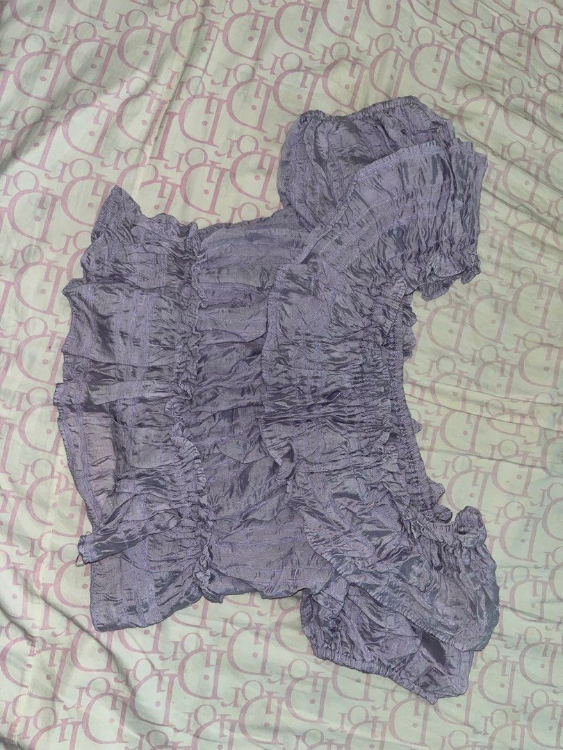 Lilac Off-Shoulder Ruffle Crop Top (Category: Blouses) located in Manila. Submitted by cosmicwhale.54b057 (Listing ID 1460745724, Image 3). Description: size small to medium never been worn loc: pampanga mod: jnt.