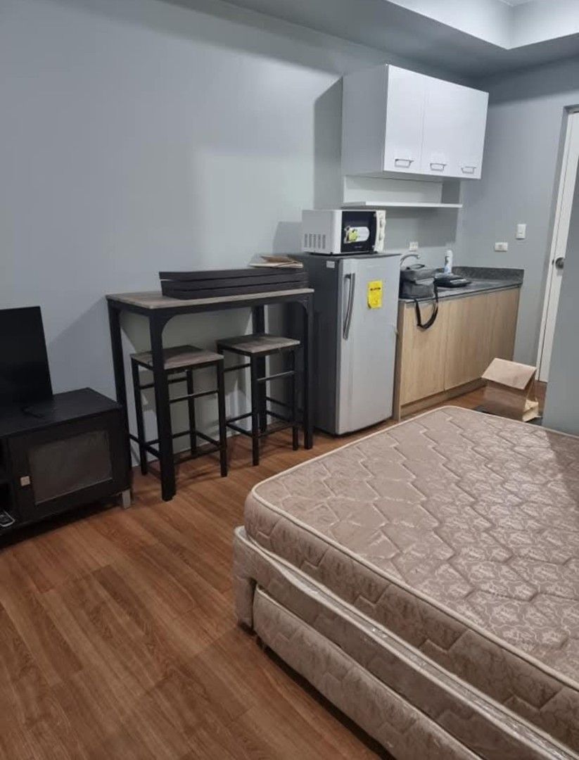 Linear Studio for Sale (Category: Apartments & Condos) located in Makati City. Submitted by astrovon (Listing ID 1460841462, Image 2). Description: If interested, please contact 00175121299.